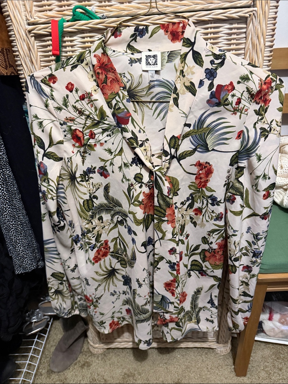 Anne Klein Cream Floral Button-Front Blouse with Green and Red Accents